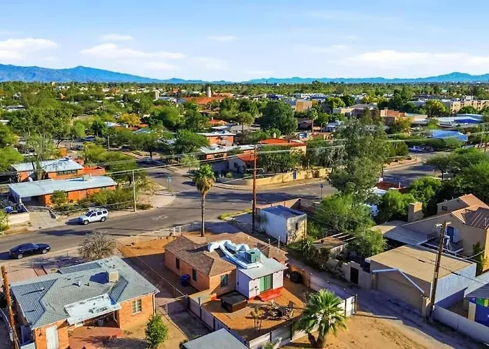 Holiday home U Of A Brick Gem With Hot Tub Tucson